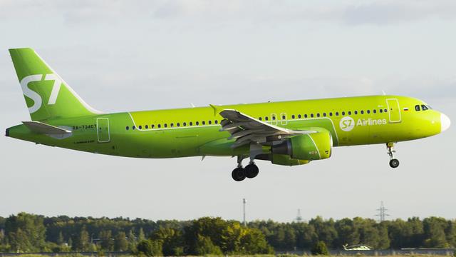 RA-73407:Airbus A320-200:S7 Airlines